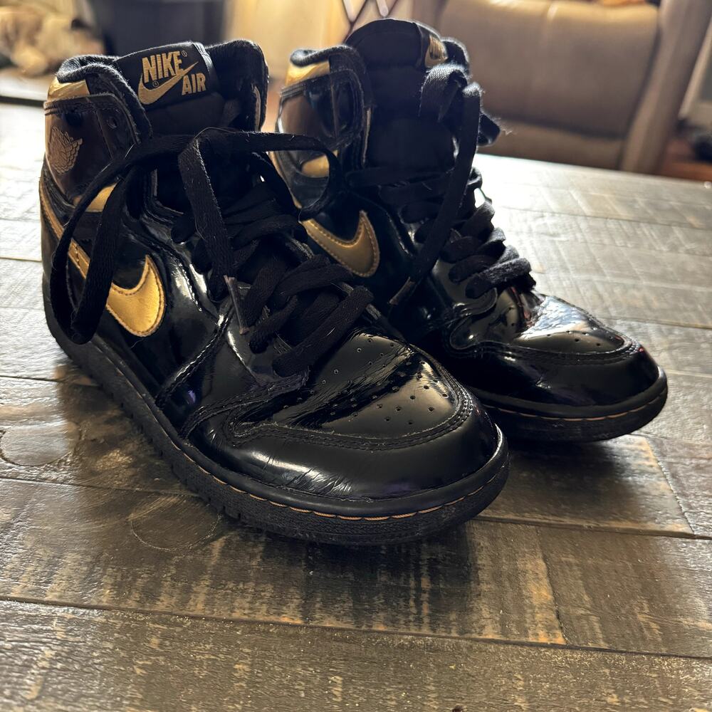 Nike Youth Air Jordan Retro I 1 High‎ OG GS Black Metallic Gold Shoes 575441-032